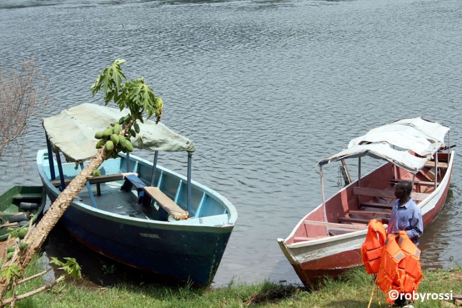 barche sul fiume Nilo