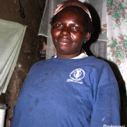 Dorcas Anwore allo slum di Kibera - reportage Kenya