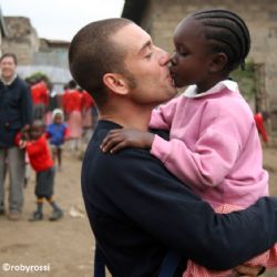 Nicolò a slum di Nairobi - reportage Kenya