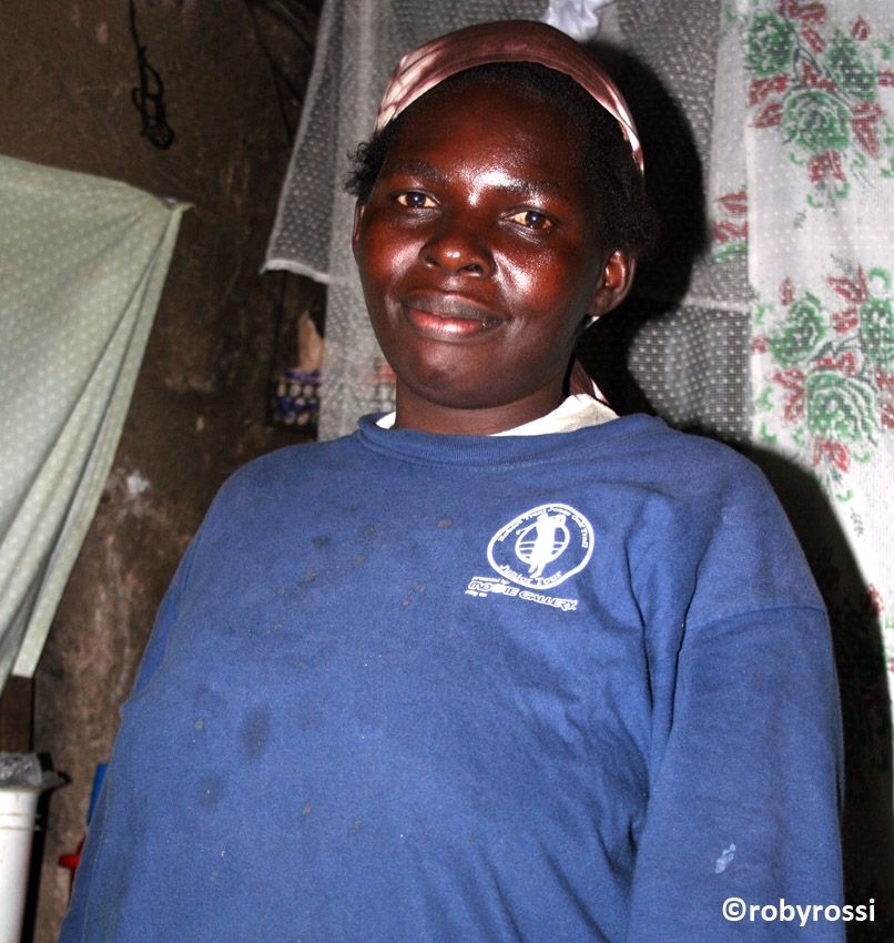 Dorcas Anwore allo slum di Kibera - reportage Kenya