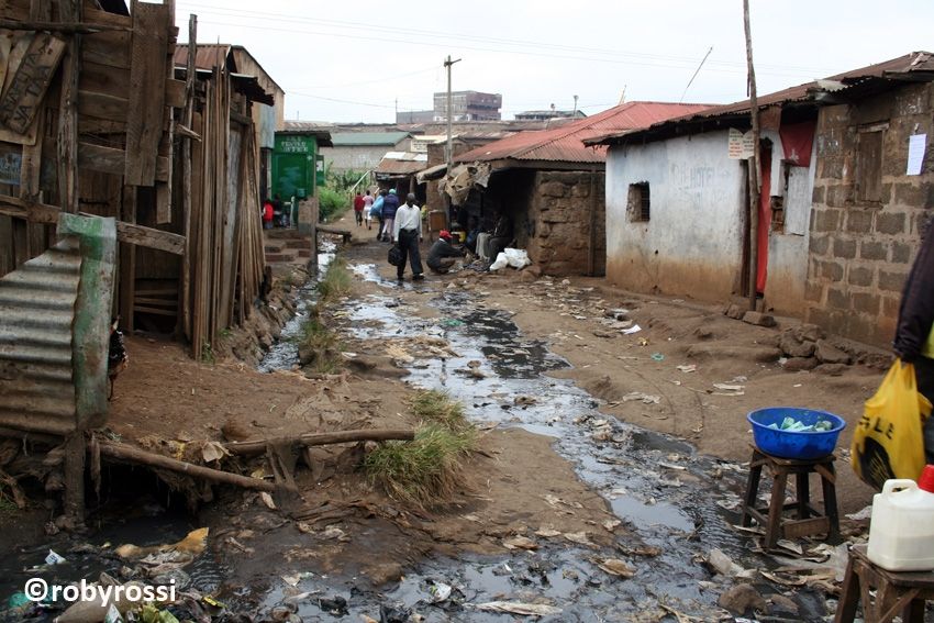 slum di Korogocho - reportage Kenya