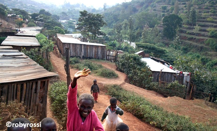 slum di Nyeri - reportage Kenya