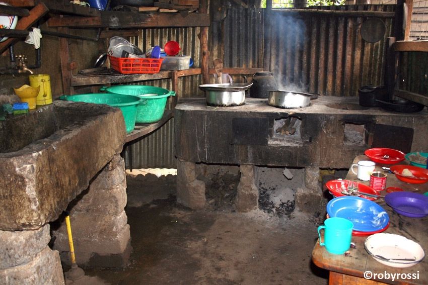 Baba Yetu - slum di Soweto - reportage Kenya