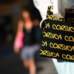 viaggio in Corsica - Bonifacio contrasti - reportage Roby Rossi