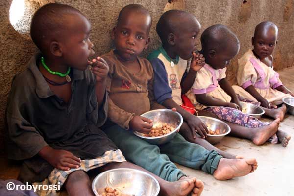 bambini all'orfanotrofio di Moroto