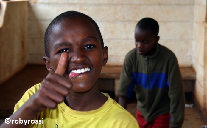 bambini alla Paolo's house - Kibera