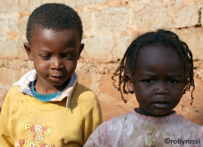 bambini allo slum di Nyeri 